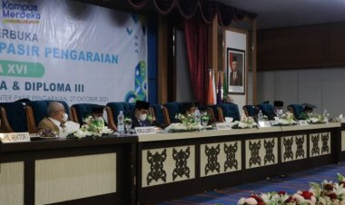 365 Mahasiswa Universitas Pasir Pengaraian Diwisuda