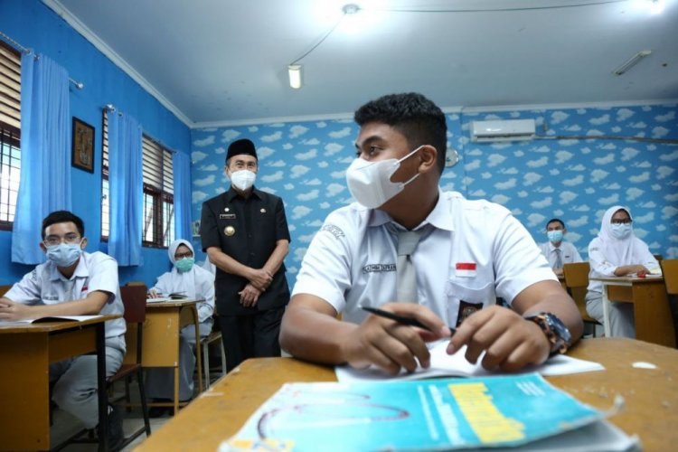 Disdik Riau Tambah Jam Belajar