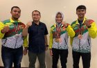 Tiga Mahasiswa Unilak Penyumbang Medali Riau di PON XX Papua Terima Bonus dari Gubri