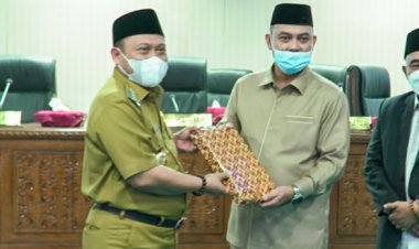 Bupati Kampar Catur Sugeng Susanto Sampaikan Rancangan KUA PPAS 2022