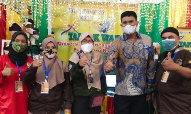 Rektor Brawijaya Gunakan Tanjak Karya Tim Unilak Saat Ikuti KBMI di Malang