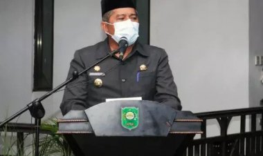 Alfedri Dinobatkan Sebagai Bupati Terpopuler dan Paling Berpengaruh 2021