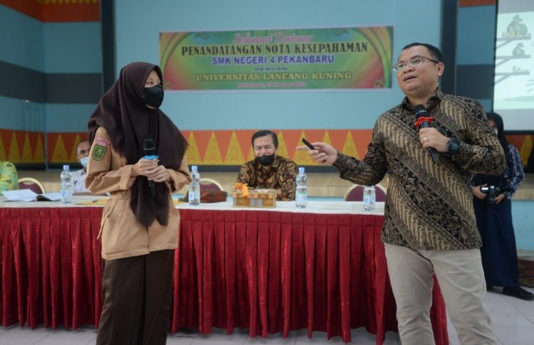 Rektor Unilak: Ada 1.000 Kuota Beasiswa Tiap Tahun