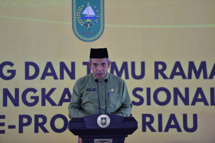 Kadisdik Riau Kamsol Minta Seluruh Sekolah Percepat Vaksinasi Anak