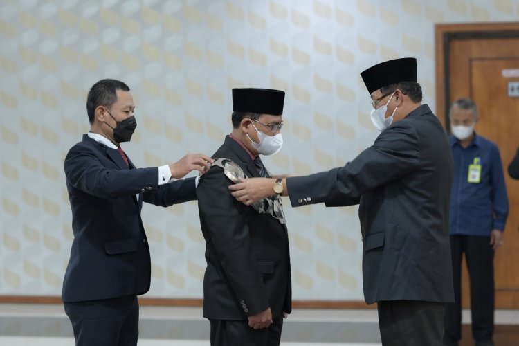 Rektor UNRI Lantik Dekan FMIPA dan Dekan FKp