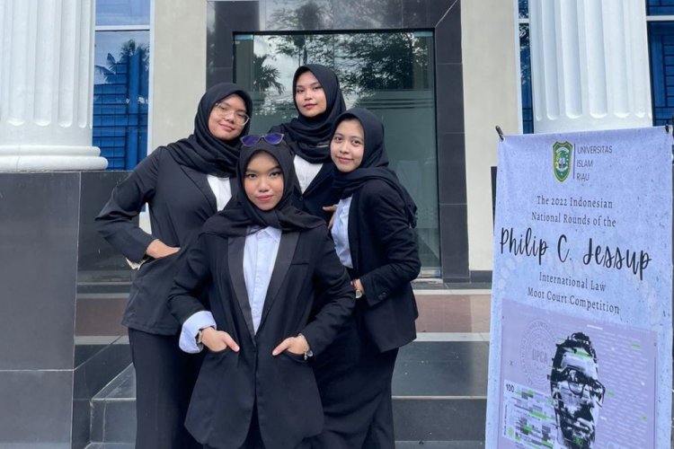 Tim Mahasiswa Ilmu Hukum Universitas Islam Riau Raih Penghargaan Spirit of Jessup Award