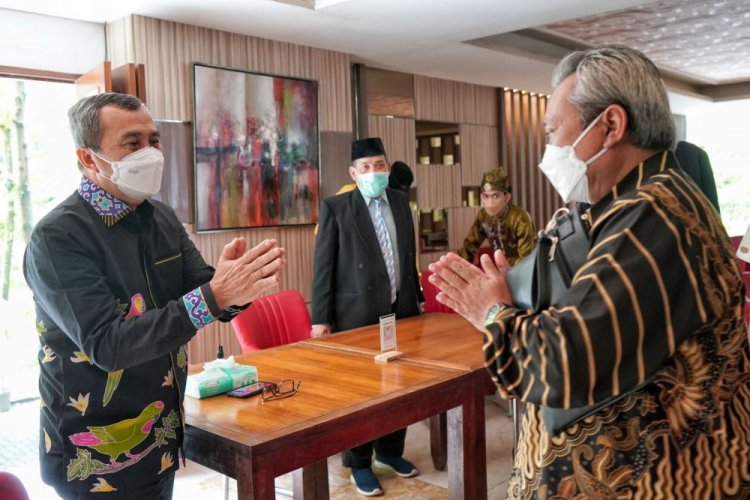 Rektor Universitas Muhamadiyah Surakarta: Terimakasih Pak Gubernur Riau