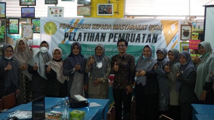 Guru SD Muhammadiyah 1 Ikuti Pelatihan Modul Digital dan Konten Video Pembelajaran UMRI