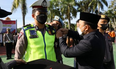 Jadi Pembina Apel Gelar Pasukan Operasi Ketupat 2022, Ini Pesan Wabup Siak Kepada Pemudik