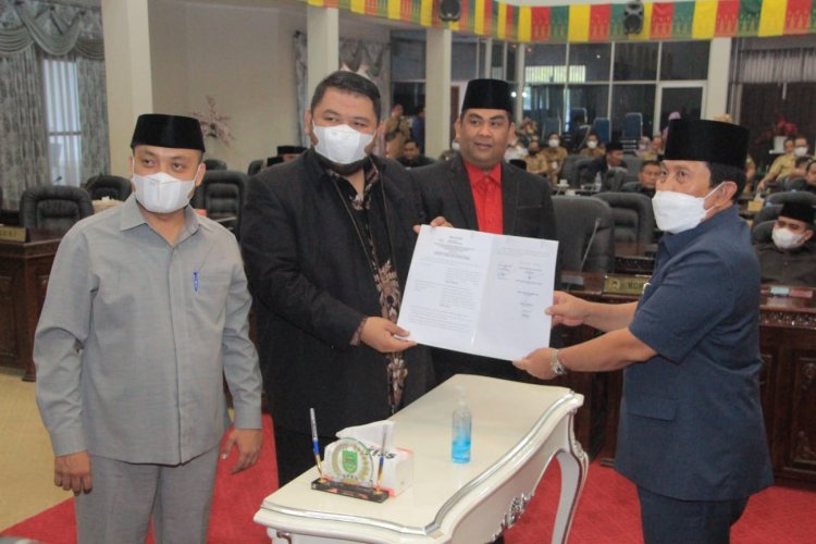 DPRD Rohul Sahkan Tiga Ranperda Usulan Pemkab Rohul