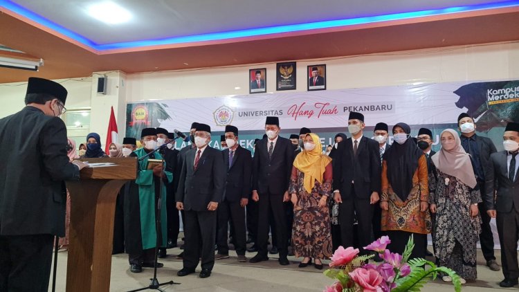 Guru Besar Unilak Prof Dr Syafrani Dilantik Jadi Rektor Universitas Hang Tuah Pekanbaru