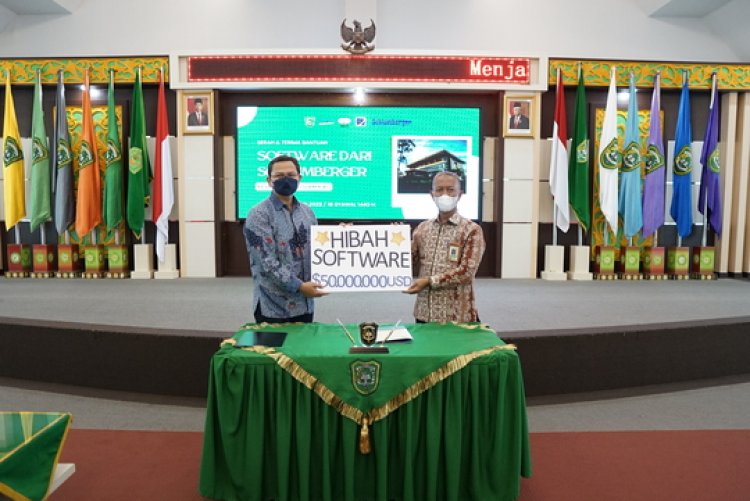 Jalin Kerjasama dengan Schlumberger, UIR Dapat Bantuan Lisensi Software Rp732 Miliar