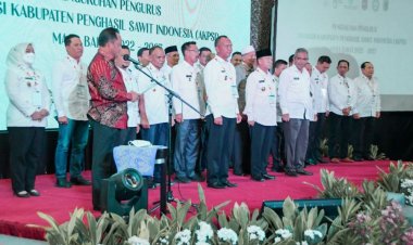 Pj Bupati Kampar Kamsol Jabat Sekjen Asosiasi Kabupaten Penghasil Sawit Indonesia