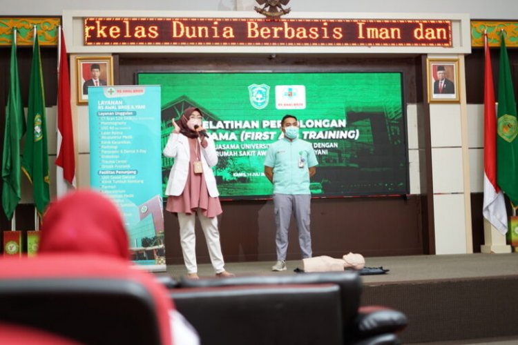 65 Orang Tenaga Kependidikan UIR dan Yayasan Lembaga Pendidikan Islam Ikuti First Aid Training