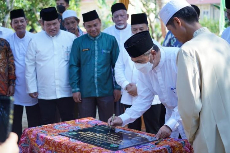 Gubri Syamsuar Resmikan Pondok Pesantren At Tafsiriyah