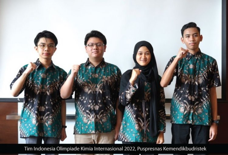 Tim Indonesia Meraih 4 Medali Perak di Olimpiade Kimia Internasional di China