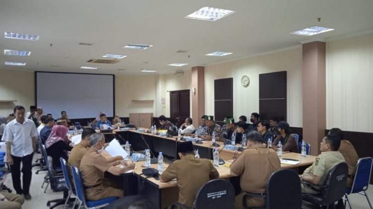 Komisi I dan II DPRD Inhil RDP dengan PT KIG dan HMI