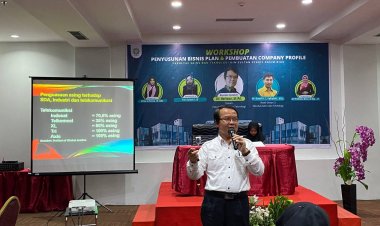 FST UIN Suska Riau Gelar Workshop Penyusunan Business Plan dan Pembuatan Company Profile