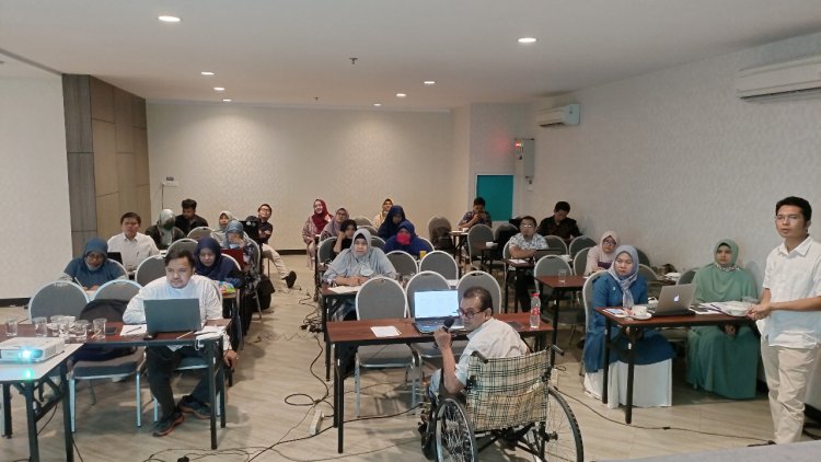P2B UIN Suska Riau Laksanakan Pelatihan TOEFL Bagi Dosen