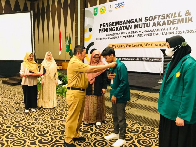 Mahasiswa UMRI Penerima Beasiswa Pemprov Riau Ikuti Pelatihan Softskill