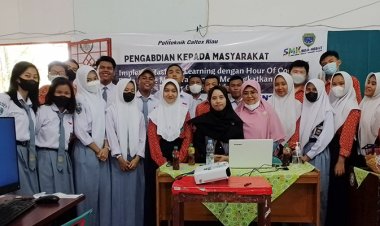 Tim PSTRK Politeknik Caltex Riau Berikan Pelatihan Programming di SMKN 1 Dumai
