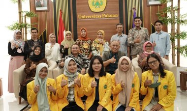 Rektor Unilak Dr Junaidi Antar Lima Mahasiswa Kuliah di Universitas Pakuan Bogor