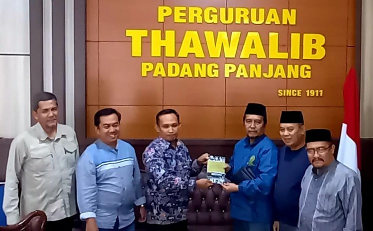 Rektor Umri Kunjungi Perguruan Thawalib Padang Panjang