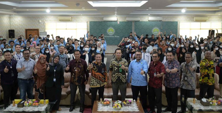 Wakil Rektor UNRI Tandatangani MoU dengan PT Pegadaian