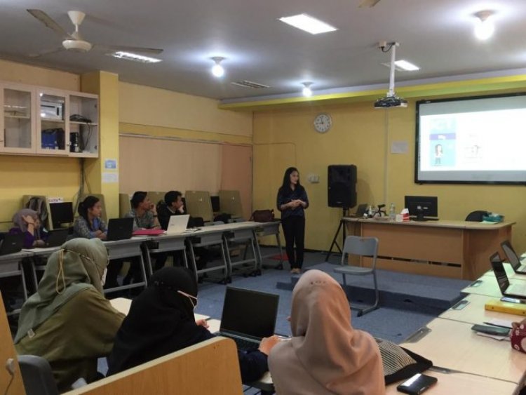 Prodi Bahasa Inggris Unilak Datangkan Francisca Maria Ivone PhD Dosen Tamu dari UNM
