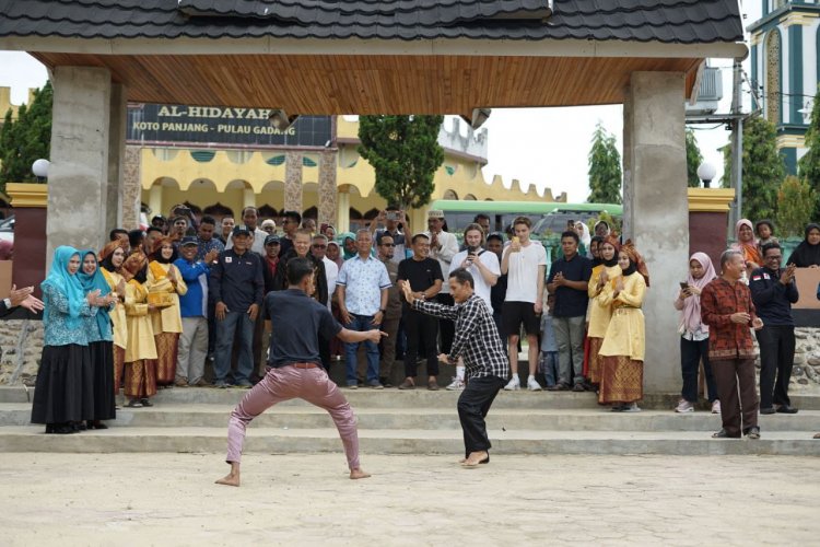 UIR dan DAAD Jerman Berkolaborasi Laksanakan Pengabdian Masyarakat di Kampar