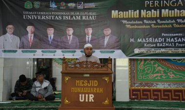 Ajak Pegawai Bayar Zakat, UIR dan YLPI Peringati Maulid Nabi Muhammad SAW
