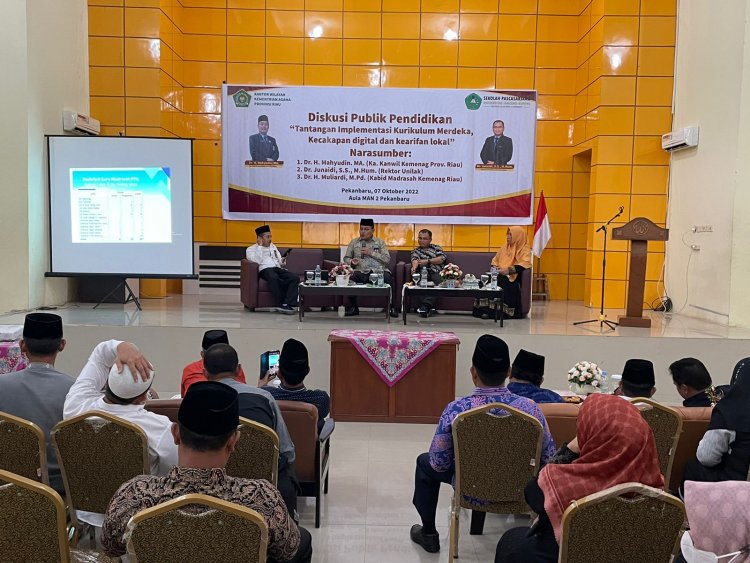 Unilak dan Kanwil Kemenag Riau Gelar Diskusi Publik Bagi Guru Madrasah