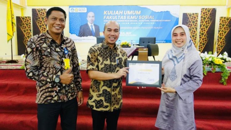 Hadirkan Wakil Rektor III UIR, FIS UNIKS Gelar Kuliah Umum