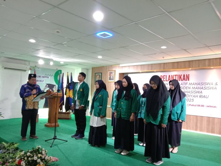 Rektor Umri Lantik Alfikri Habibullah Jadi Presiden BEM