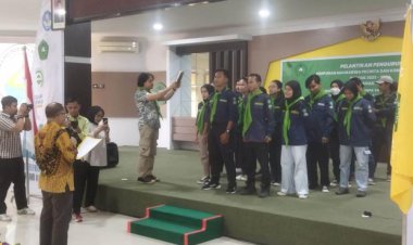 Akan Wujudkan Wall Climbing, Rektor Unilak Lantik Pengurus Himapeka Waradipa Periode 2023-2024