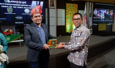 Prodi Teknik Perminyakan UIR Taja Seminar Internasional Chemical EOR