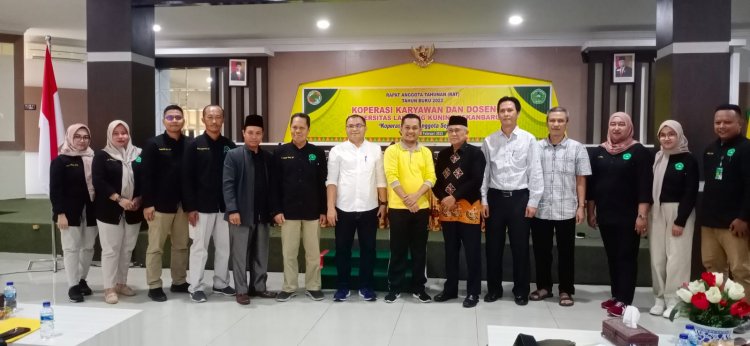 Rektor Unilak Buka RAT Koperasi Unilak Tahun Buku 2022