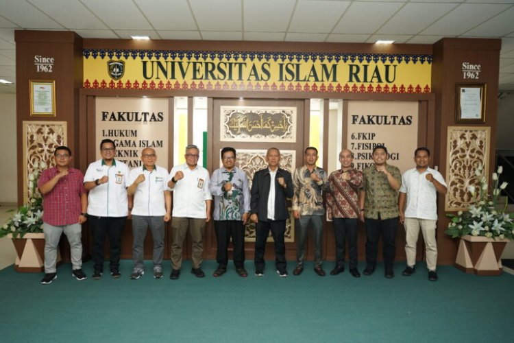 UIR dan Bawaslu Riau Bahas Rencana Sosialisasi Pengawas Partisipatif