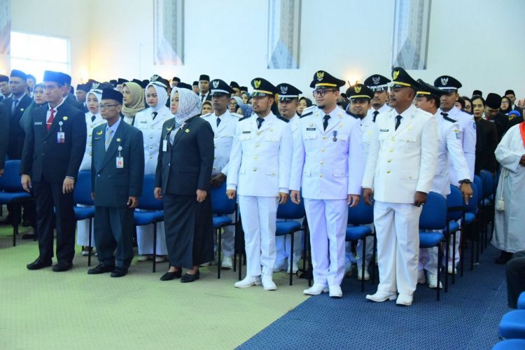 Dilantik Bupati, Pejabat Bengkalis Diminta Amanah dan Kerja Cerdas
