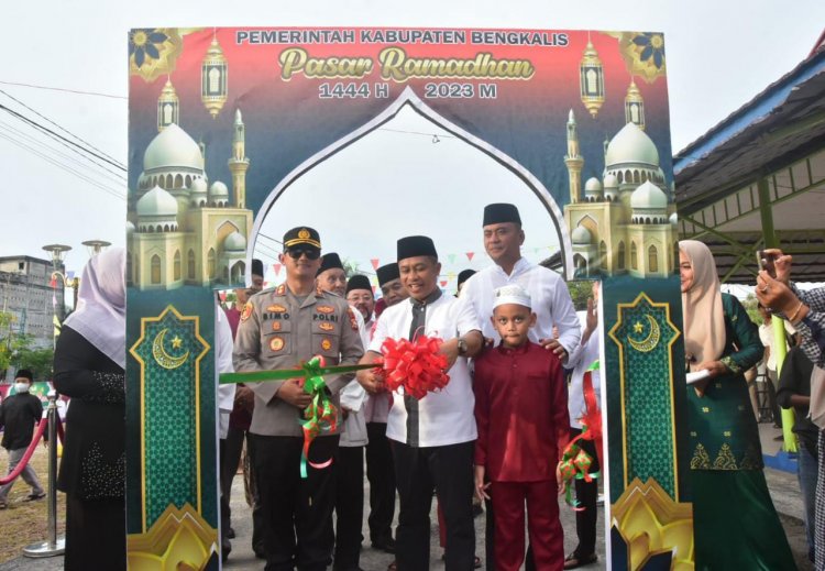 Pasar Ramadan Sungai Bengkel Dibuka Wabup Bengkalis, Pedagang Digratiskan Sewa Lapak