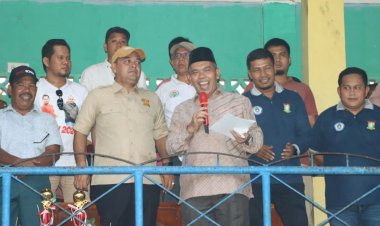 Ketua DPRD Kampar Bersama Pj Bupati Hadiri Penutupan Grand Final Open Tournamen PSHW Cup 2023