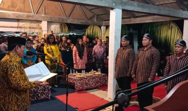 Bupati Rohul Lantik Pengurus IKJR Rohul Masa Bhakti 2022-2027, Beri Pesan Diman Bumi Dipijak di Situ Langit Dijunjung