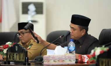 DPRD Rohul Rapat Paripurna Penyampaian Pandum Fraksi Terhadap Revisi Perda dan Ranperda