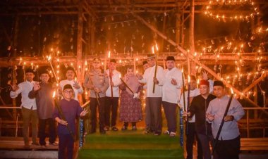 Bupati Bengkalis Minta Warga Lestarikan Tradisi Lampu Colok