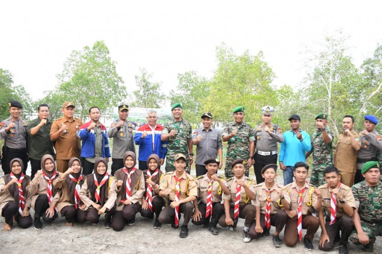 Mengibaratkan Mangrove Seperti TNI, Bagus Santoso Sebut Mangrove Bentengnya Kedaulatan Indonesia