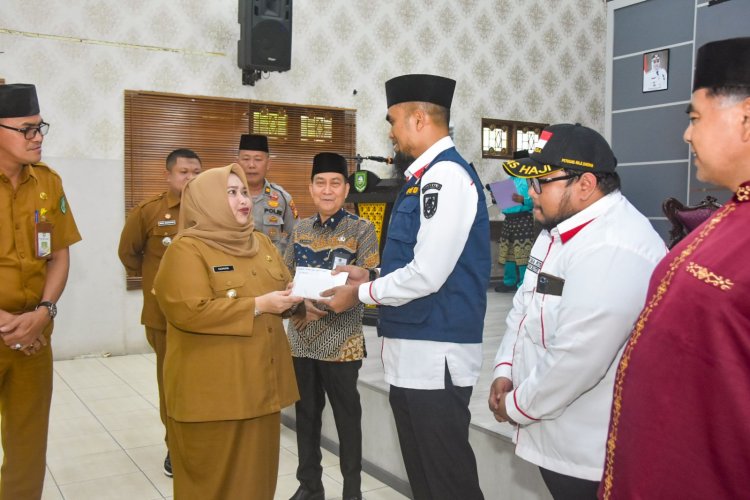 Bupati Bengkalis Minta CJH Memahami Semua Rangkaian Ibadah Haji