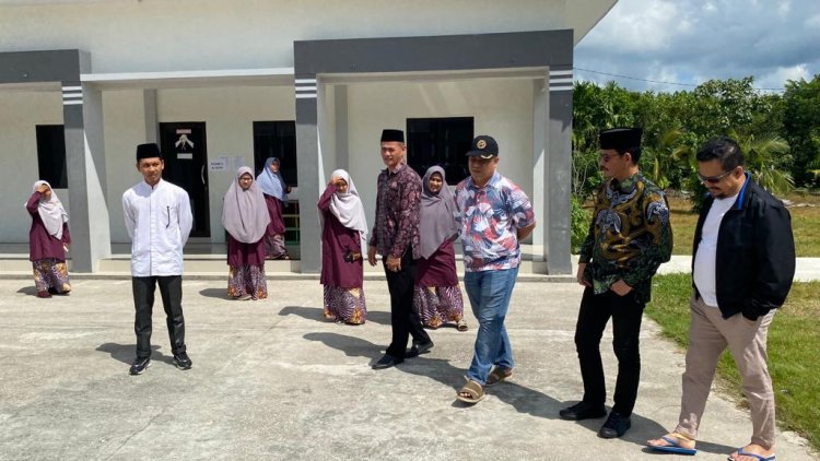 Staf Khusus Wapres Kunjungi SIT Al Hidayah Sungai Pakning
