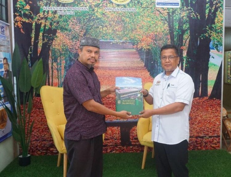 Fakultas Ekonomi dan Bisnis UIR Gelar Promosi PMB Internasional di Johor Malaysia