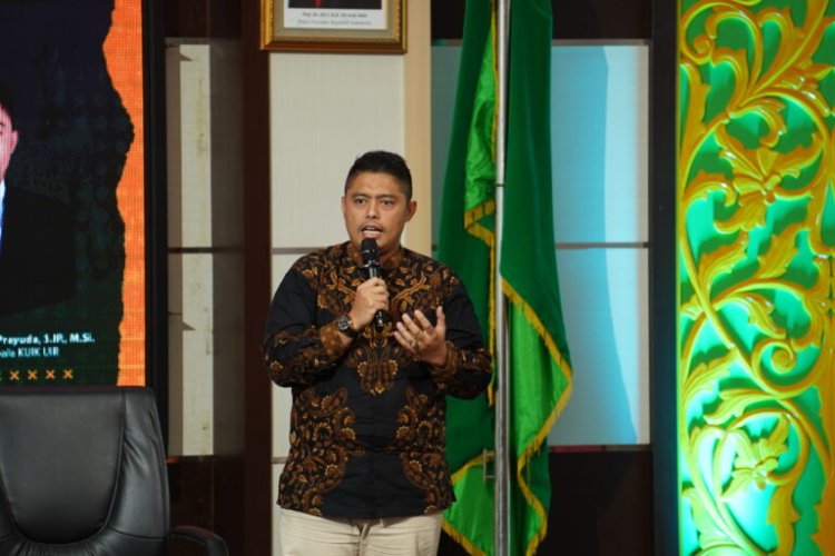 Dr Rendi Prayuda Dosen HI FISIP UIR Terima Penghargaan dari Perpustakaan Nasional RI