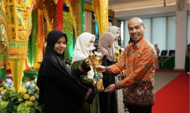 Tengku Nur Aisyah Lulusan Pondok Tahfidz Nurul Quran Raih Juara MTQ Internasional UIR